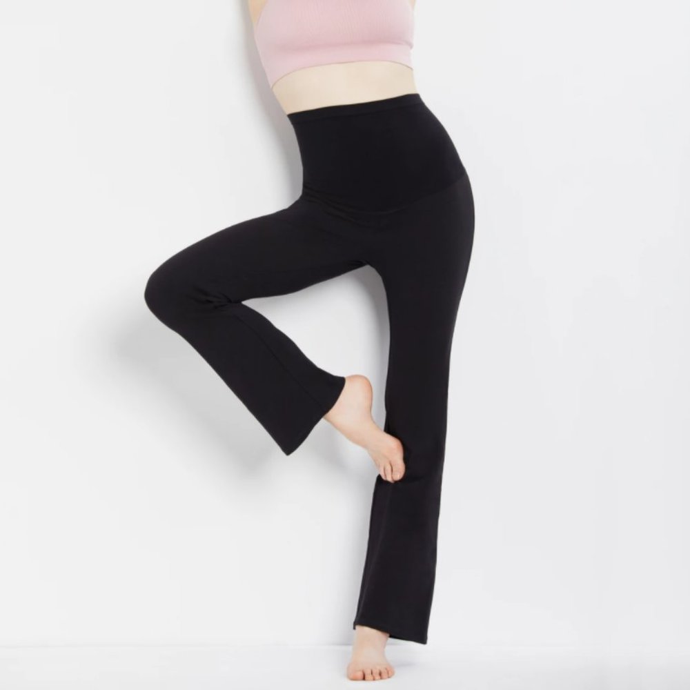 SECRET FIT BELLY MATERNITY YOGA PANTS (NWT)